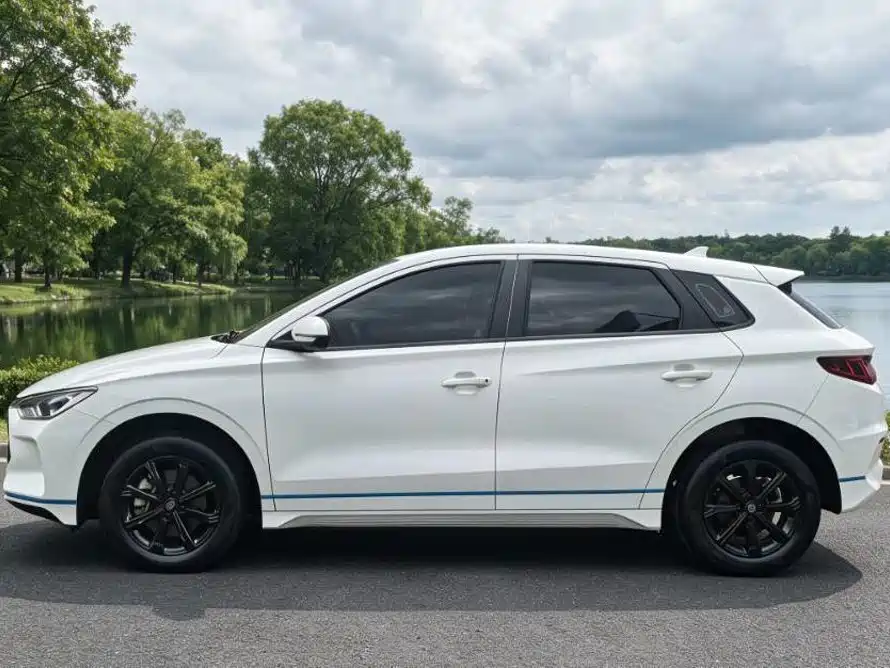 BYD e2 — миниатюра 2