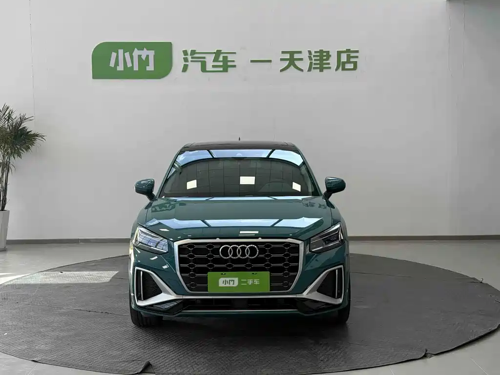 Audi Q2L — миниатюра 2