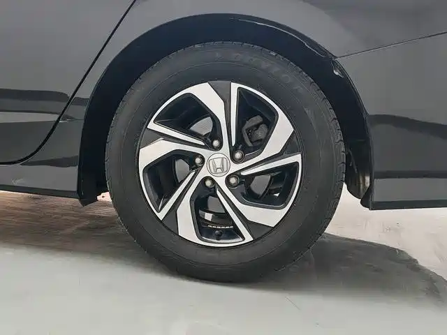Honda Accord — миниатюра 14