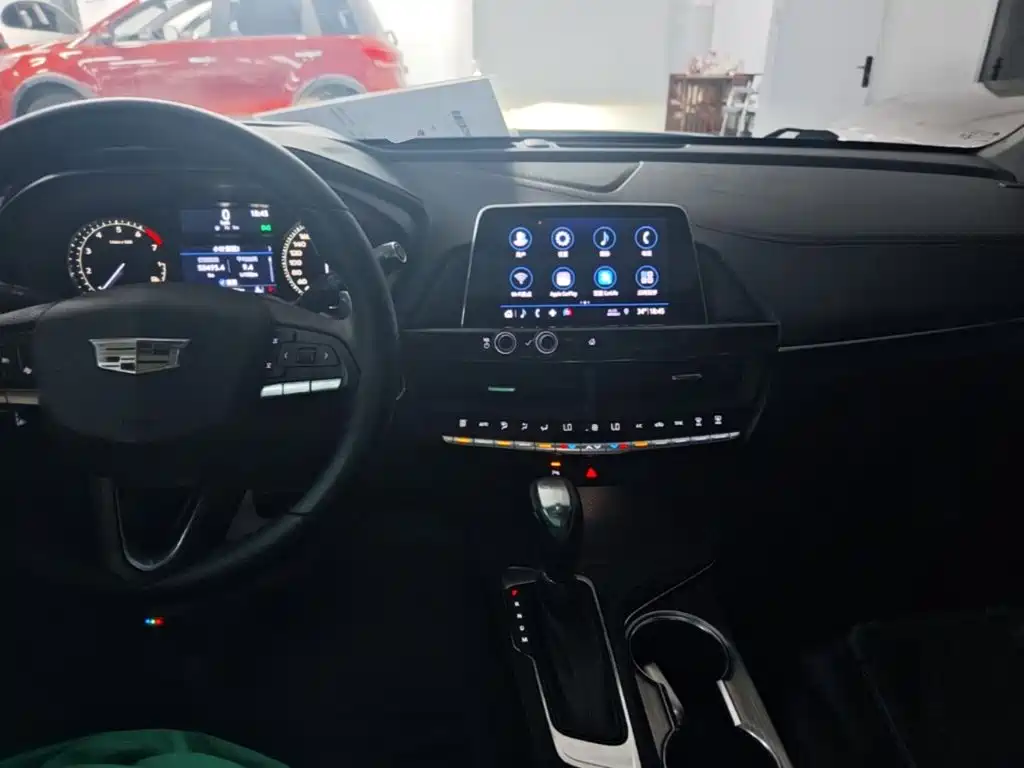 Cadillac CT4 — миниатюра 10