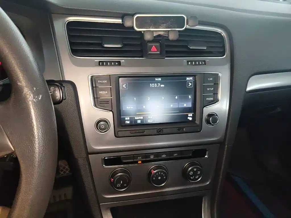 Volkswagen Golf — миниатюра 13