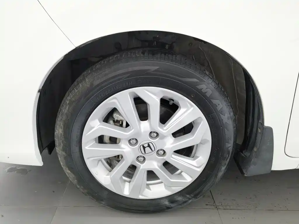 Honda Fit — миниатюра 17