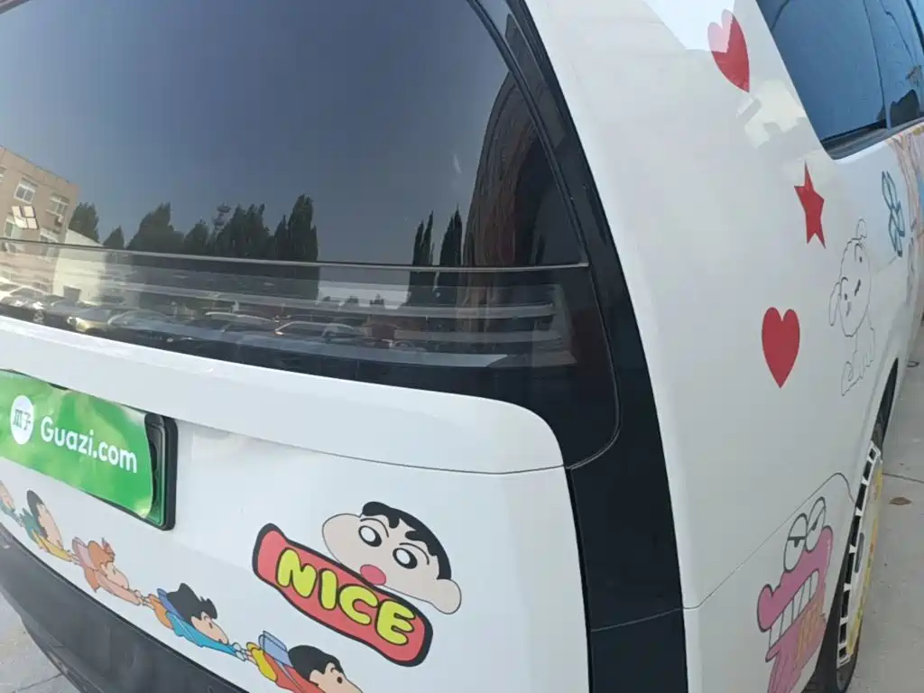 Li Auto Li MEGA — миниатюра 8