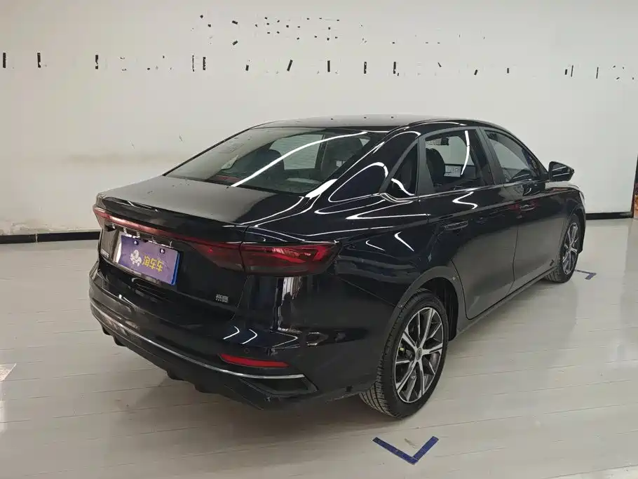 Geely Emgrand — миниатюра 3