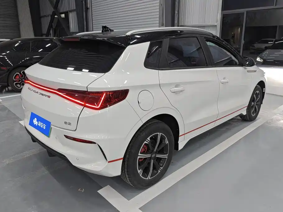 BYD e2 — миниатюра 3