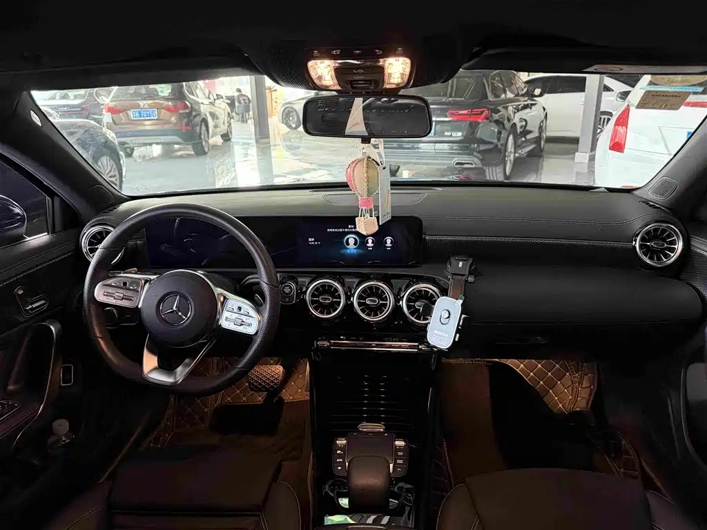 Mercedes-Benz A-Class — миниатюра 15