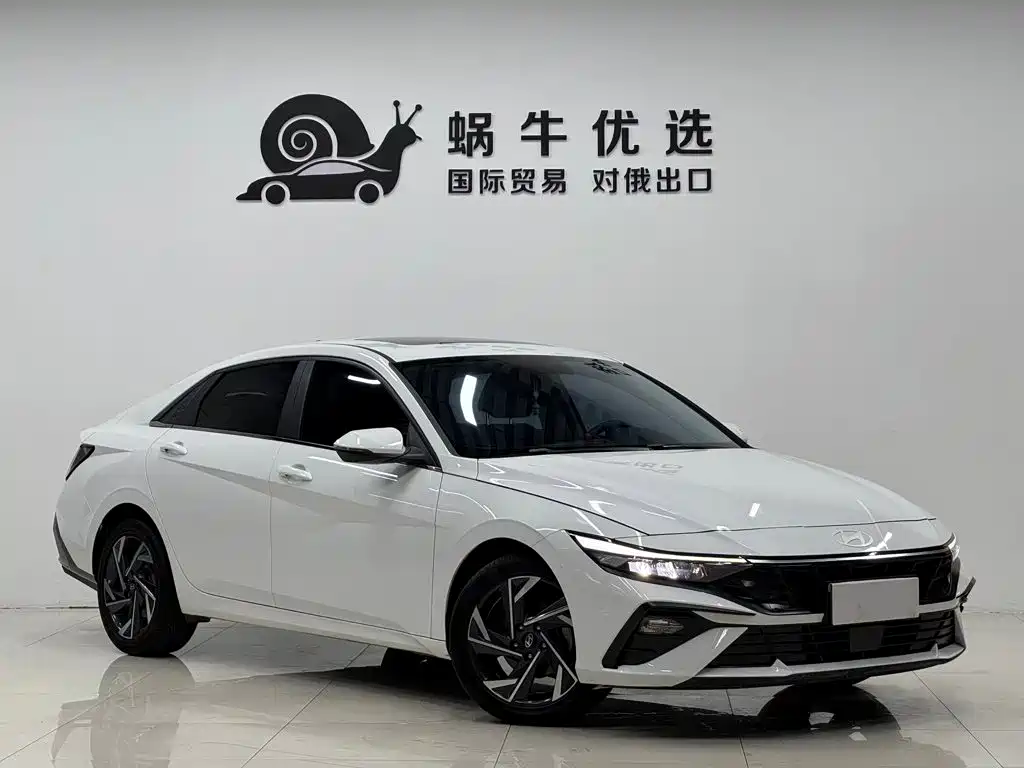 Hyundai Elantra — миниатюра 3