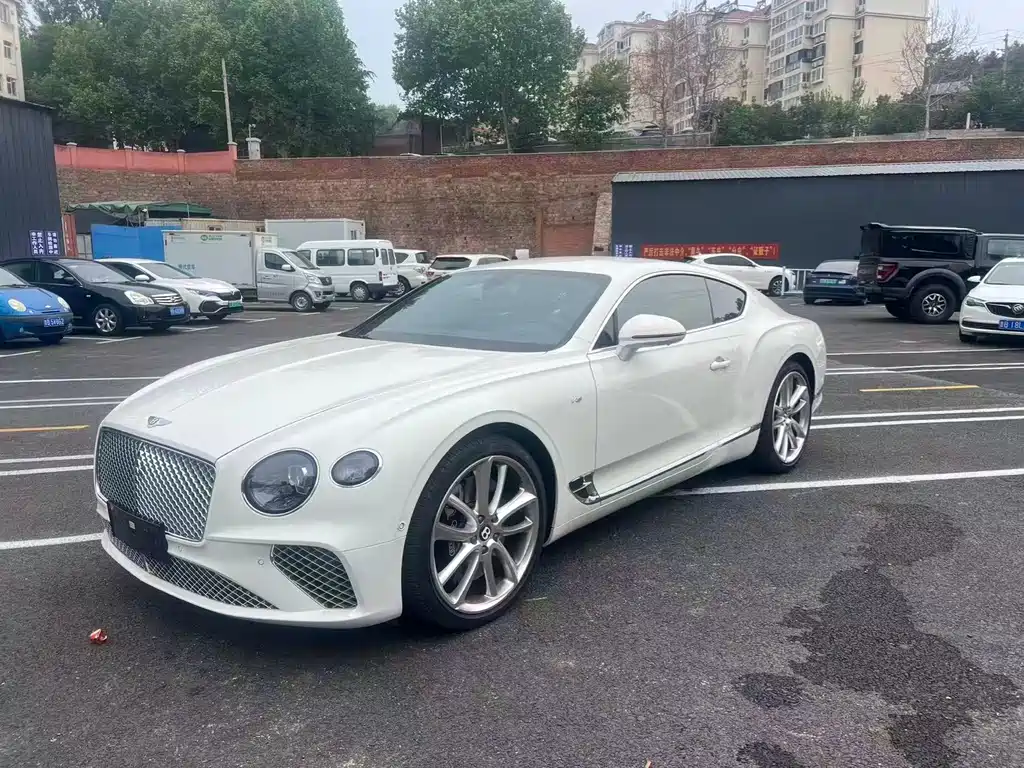 Bentley Continental 2021