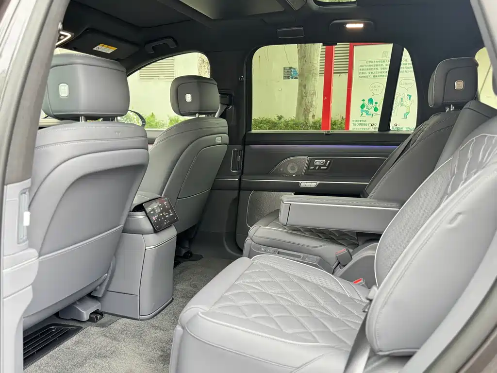 NIO ES8 2026 мест Executive Luxury