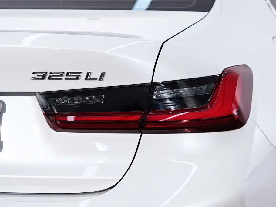 BMW 3 Series — миниатюра 11