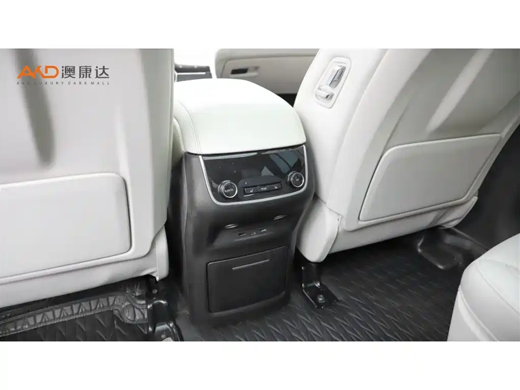 Li Auto Li ONE — миниатюра 10