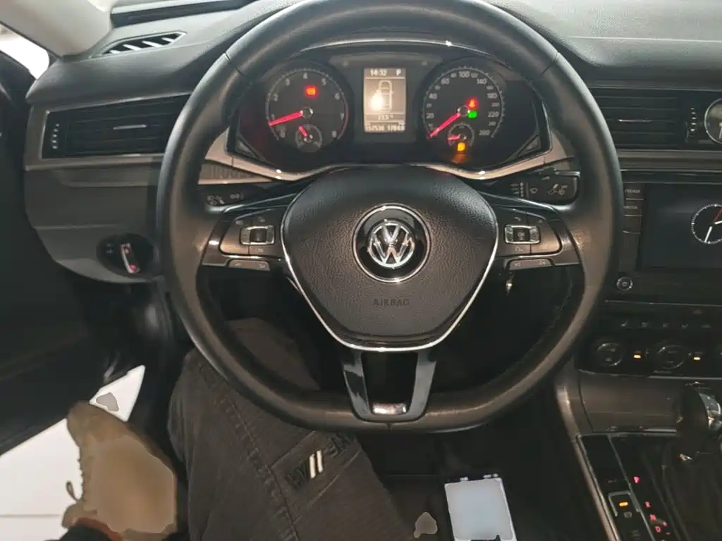 Volkswagen Passat — миниатюра 11