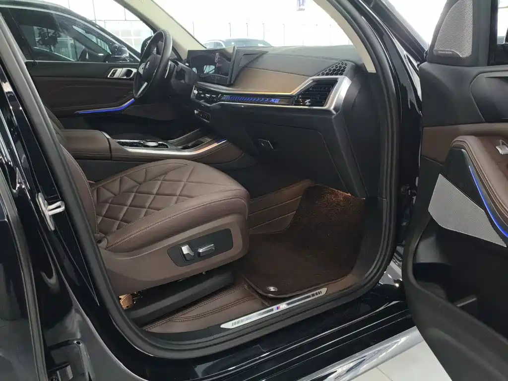 BMW X5 — миниатюра 13