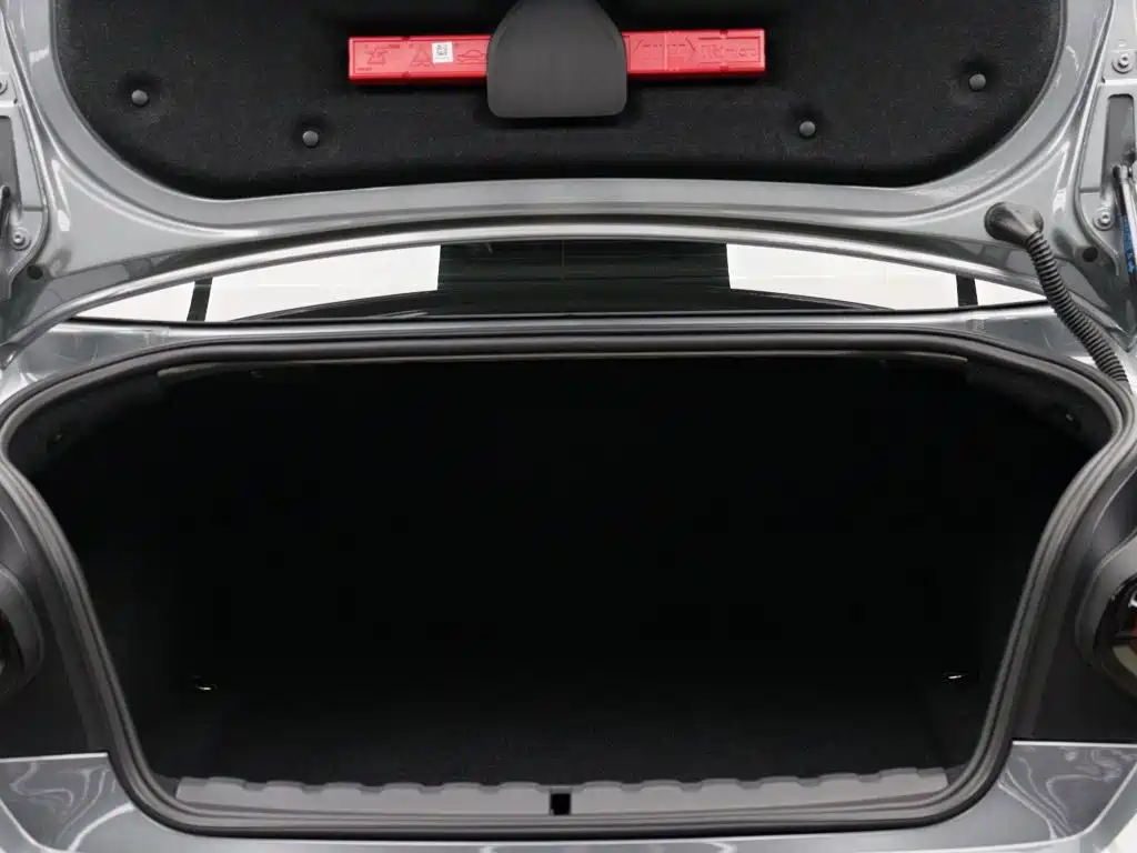 BMW M2 — миниатюра 11