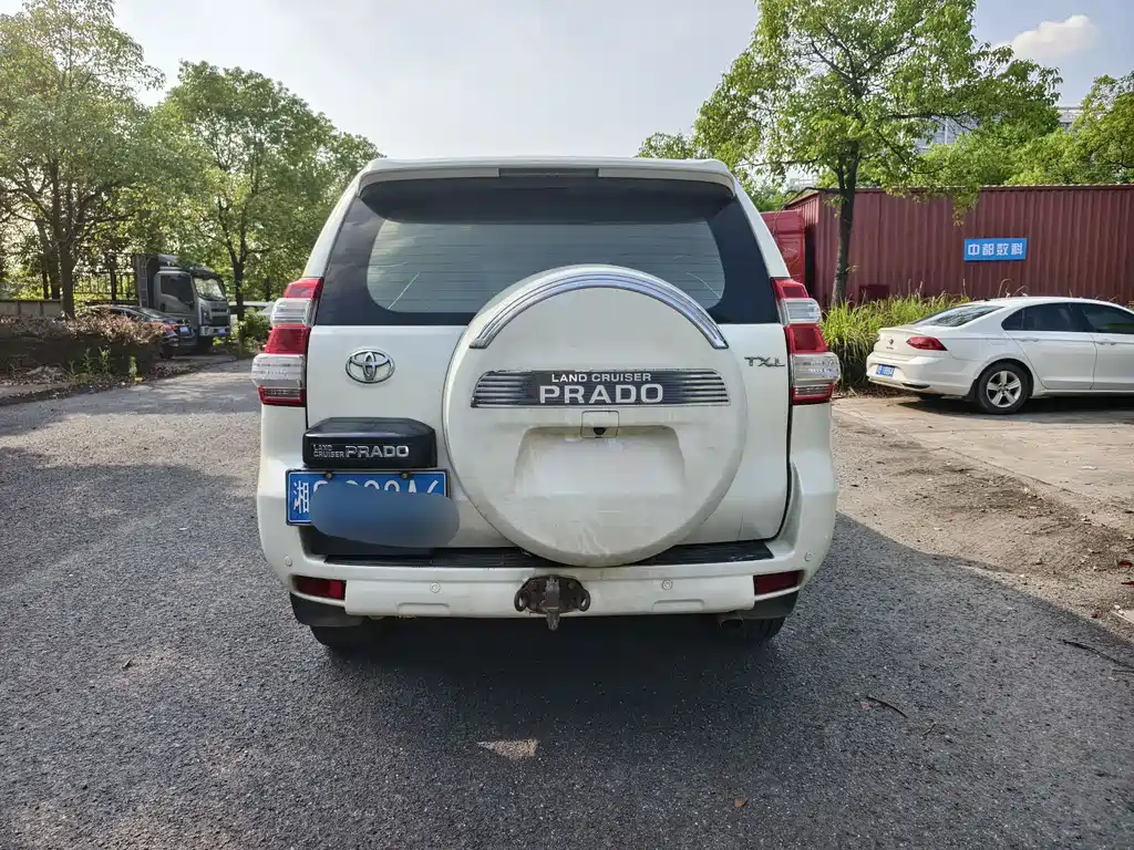 Toyota Land Cruiser Prado 2014 2.7L AT Standard