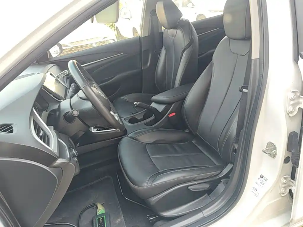 Buick Excelle — миниатюра 15