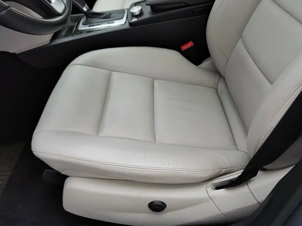 Mercedes-Benz C-Class — миниатюра 20