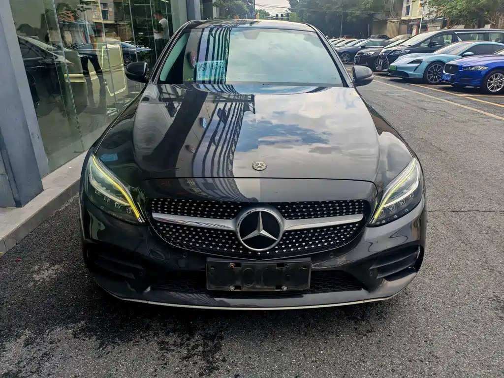 Mercedes-Benz C-Class — миниатюра 2