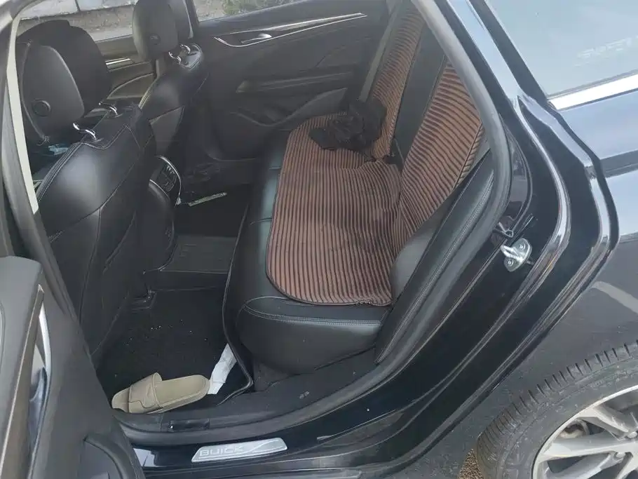 Buick LaCrosse — миниатюра 11