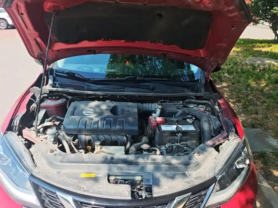 Nissan Tiida — миниатюра 10
