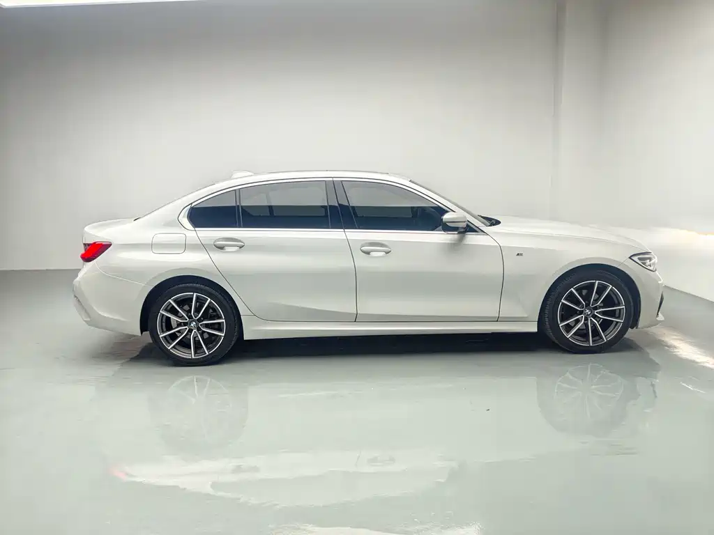 BMW 3 Series — миниатюра 9
