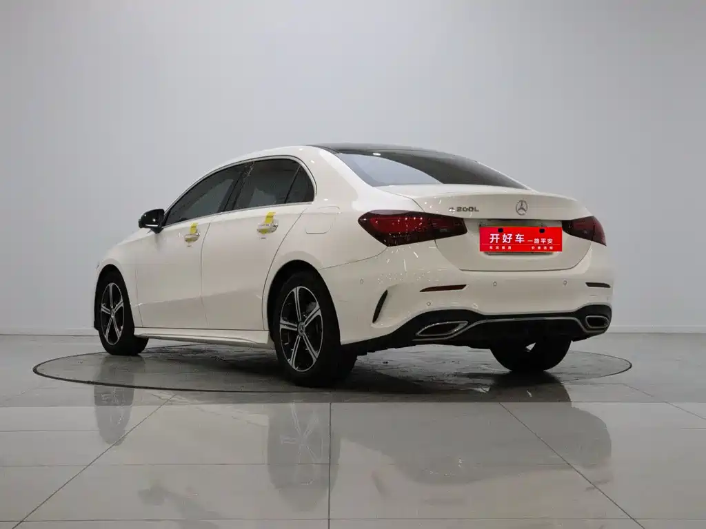 Mercedes-Benz A-Class — миниатюра 6