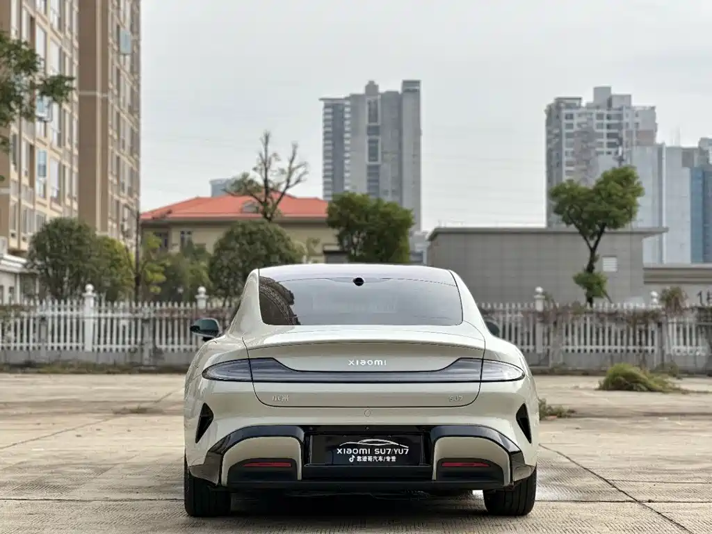 Xiaomi SU7 — миниатюра 8