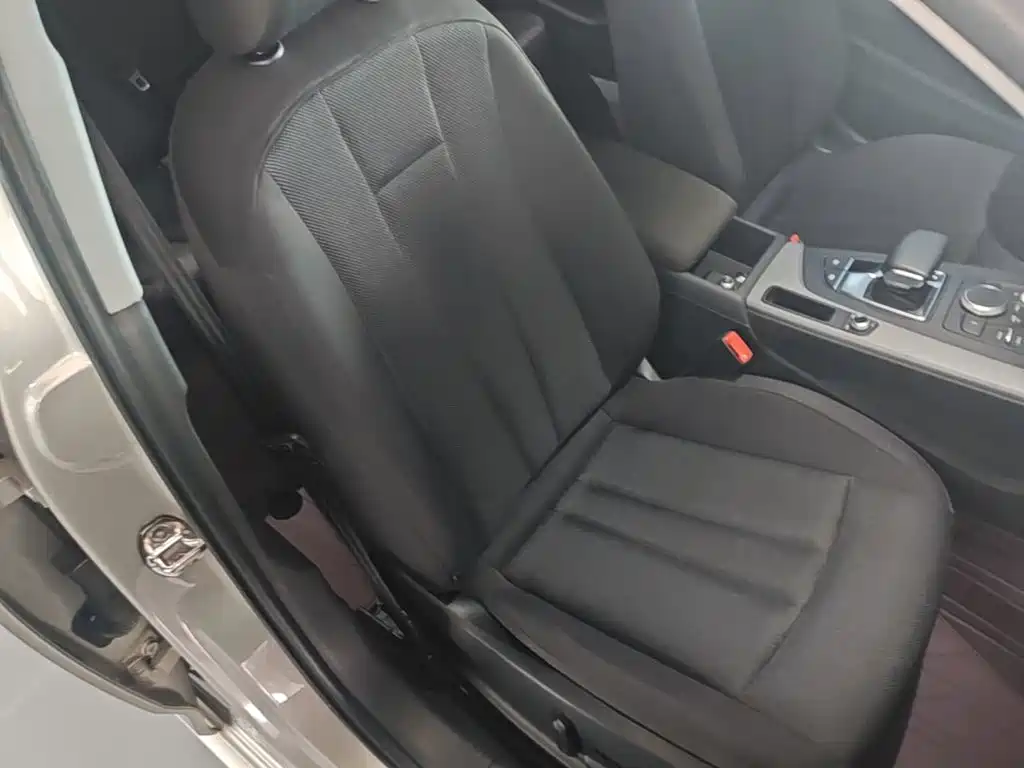 Audi A4L — миниатюра 25