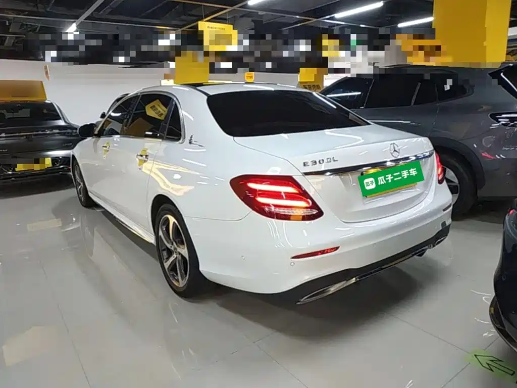 Mercedes-Benz E-Class — миниатюра 5