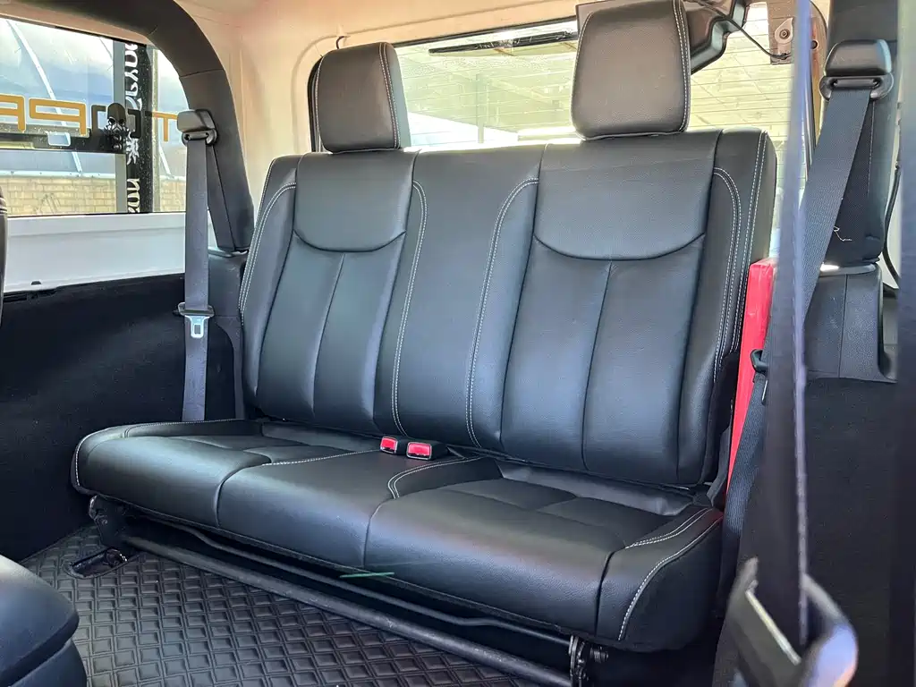 Jeep Wrangler — миниатюра 13