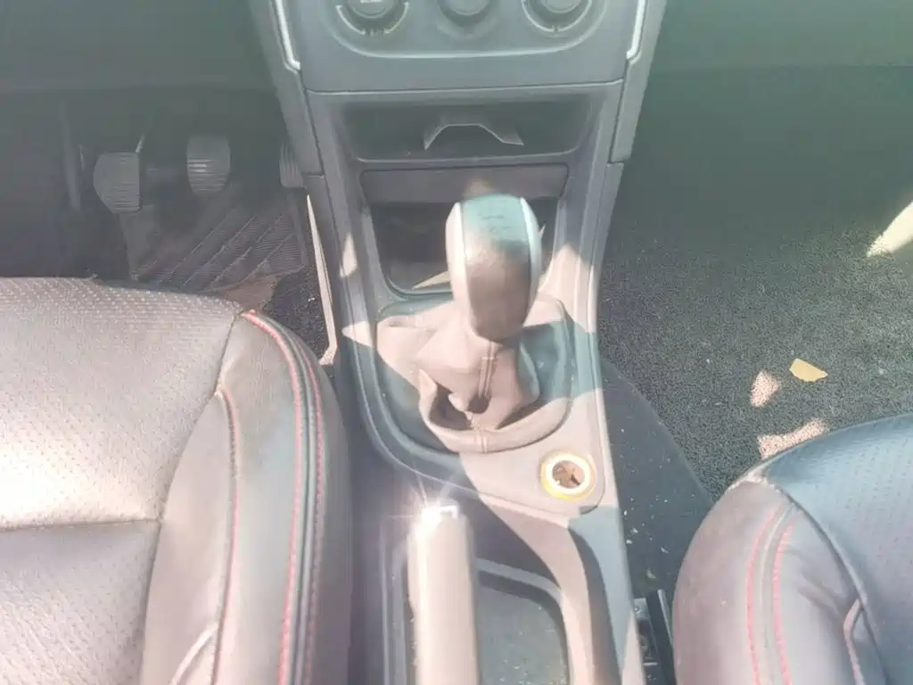 Peugeot 308 — миниатюра 19
