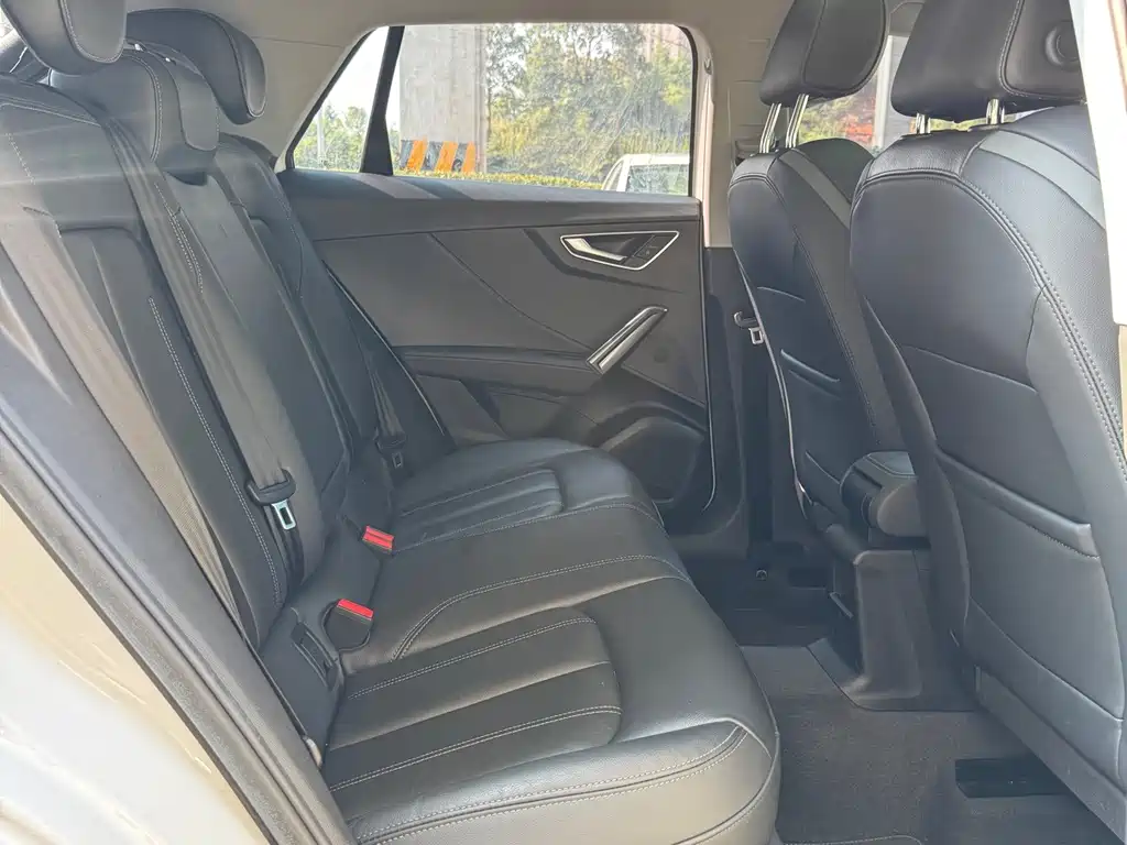 Audi Q2L — миниатюра 11