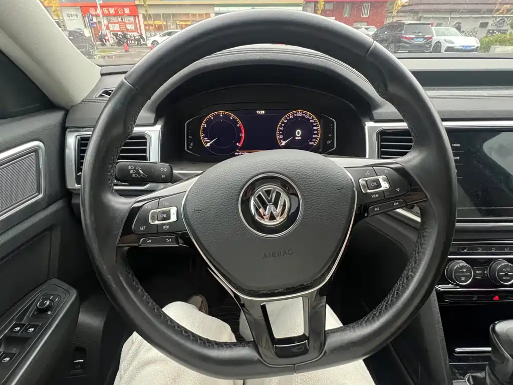 Volkswagen Teramont — миниатюра 26