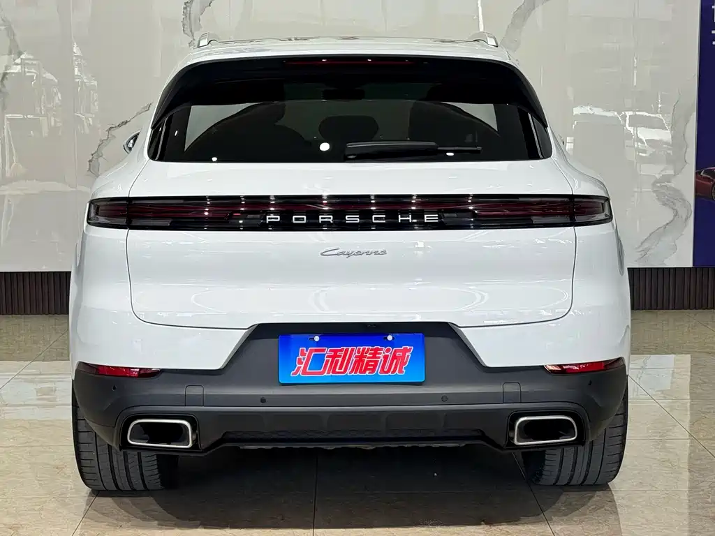 Porsche Cayenne — миниатюра 5