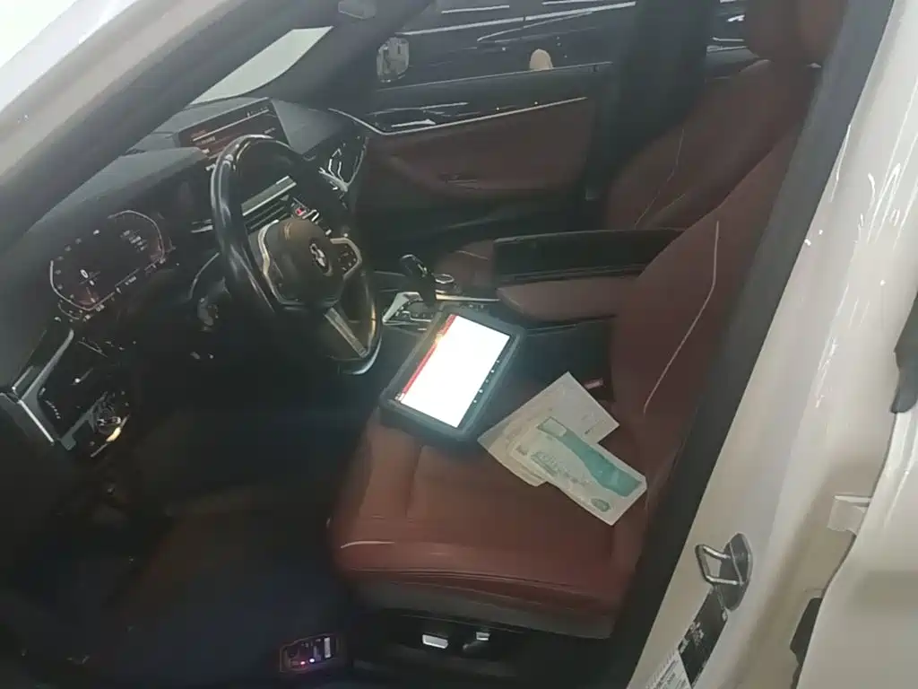 BMW 5 Series — миниатюра 15