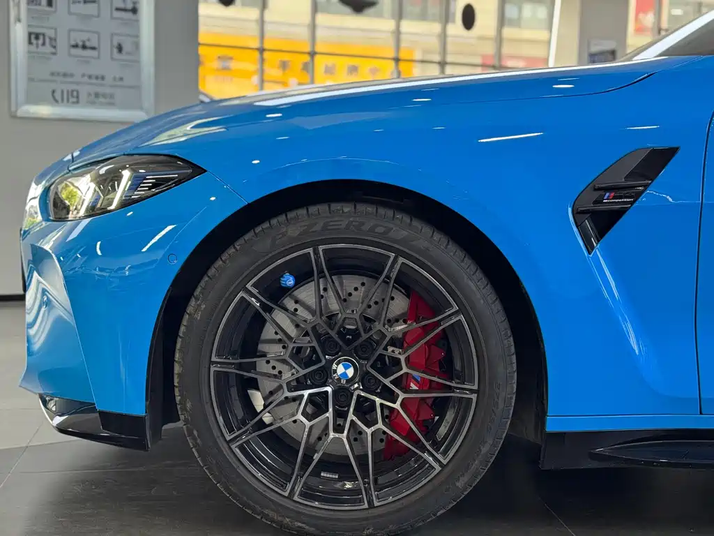 BMW M4 — миниатюра 4