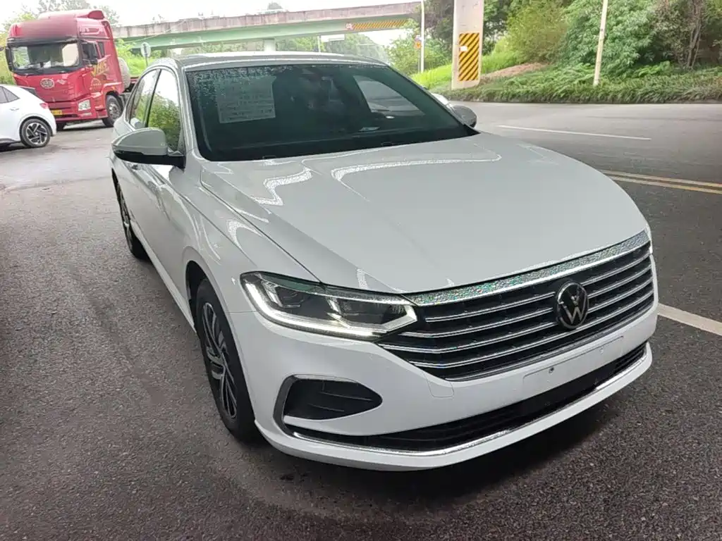 Volkswagen Lavida — миниатюра 4