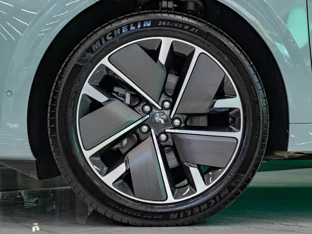 Li Auto Li L6 — миниатюра 7