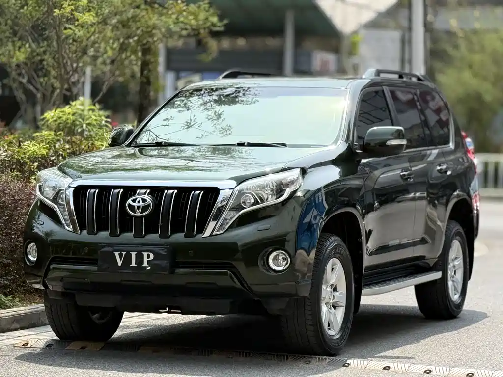 TOYOTA PRADO