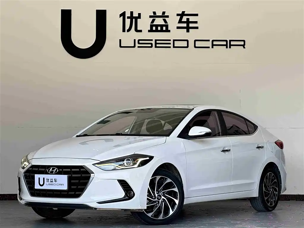 Hyundai Elantra 2020