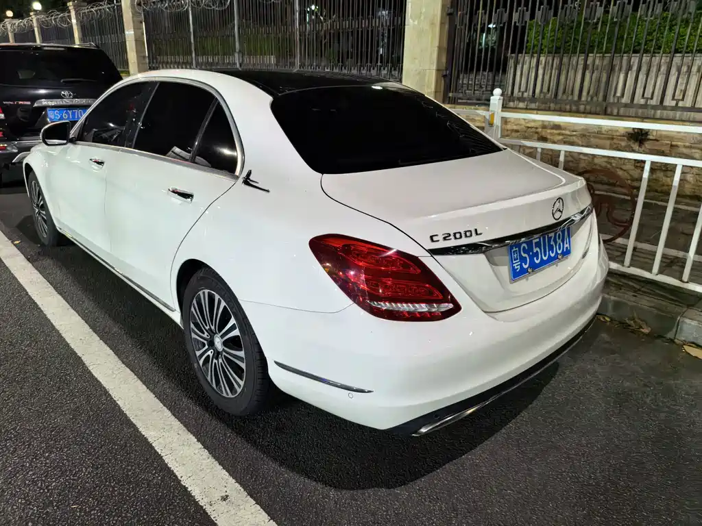 Mercedes-Benz C-Class — миниатюра 9