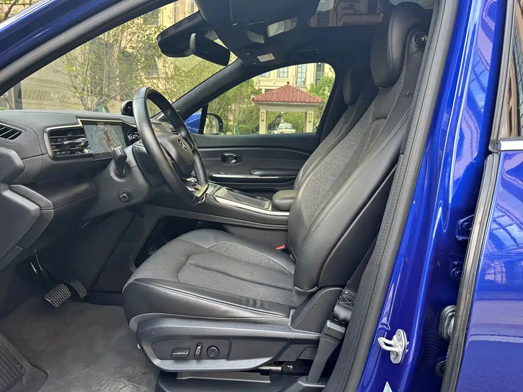 NIO EC6 — миниатюра 4