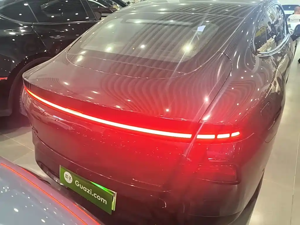XPeng P7 — миниатюра 6