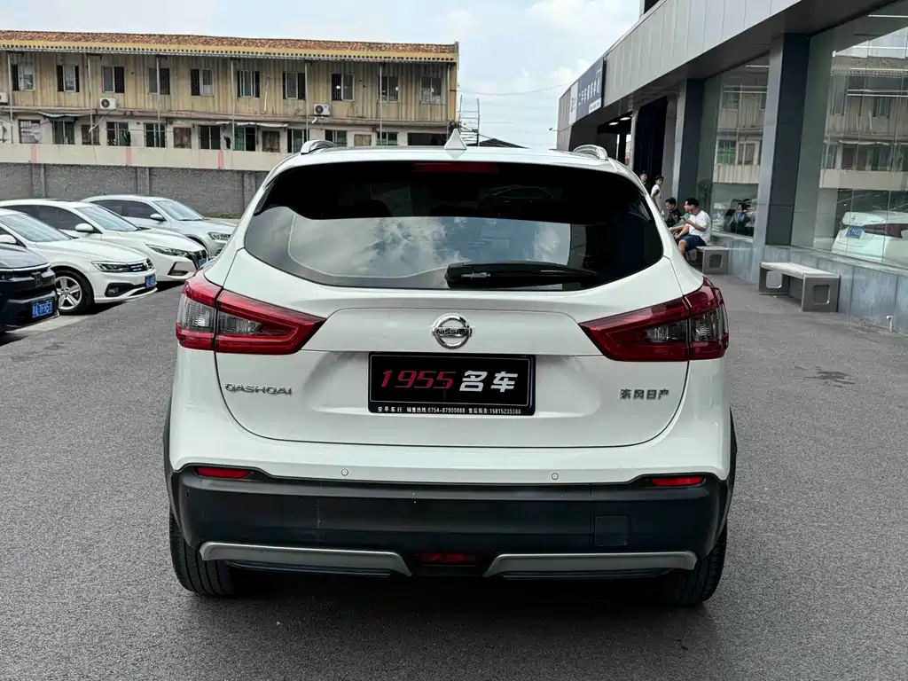Nissan Qashqai — миниатюра 8
