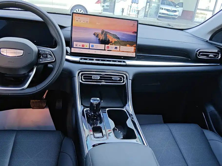 Geely Emgrand — миниатюра 16