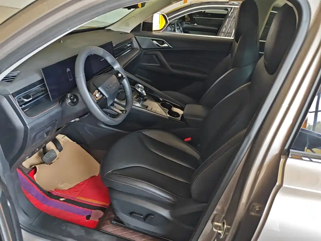 Roewe RX5 New Energy — миниатюра 15