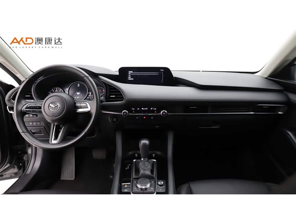 Mazda Mazda3 Axela 2.0 л 2024 г. Другие, пробег 9000 км