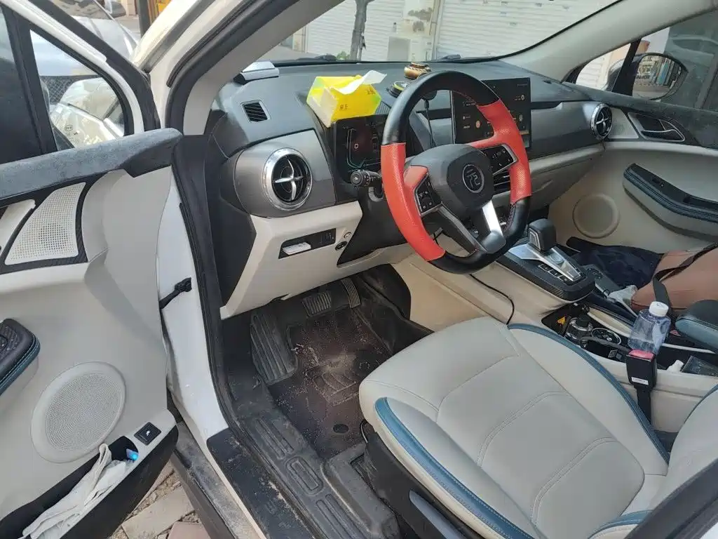 BYD Yuan Pro — миниатюра 12