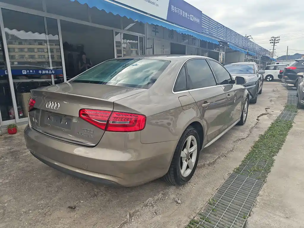 Audi A4L — миниатюра 10