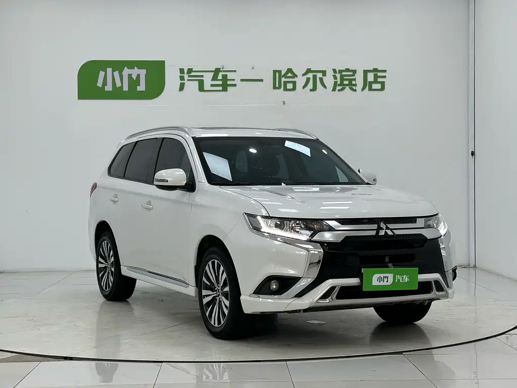 Mitsubishi Outlander — миниатюра 3